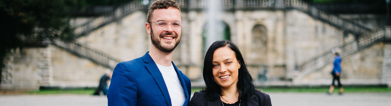 Konferenzdolmetscher München, Nora Angleys und Alexander Gansmeier: Eventberatung, Simultandolmetschen, Konsekutivdolmetschen.